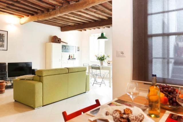 Casa Amorino Apartment ลุคคา ภายนอก รูปภาพ