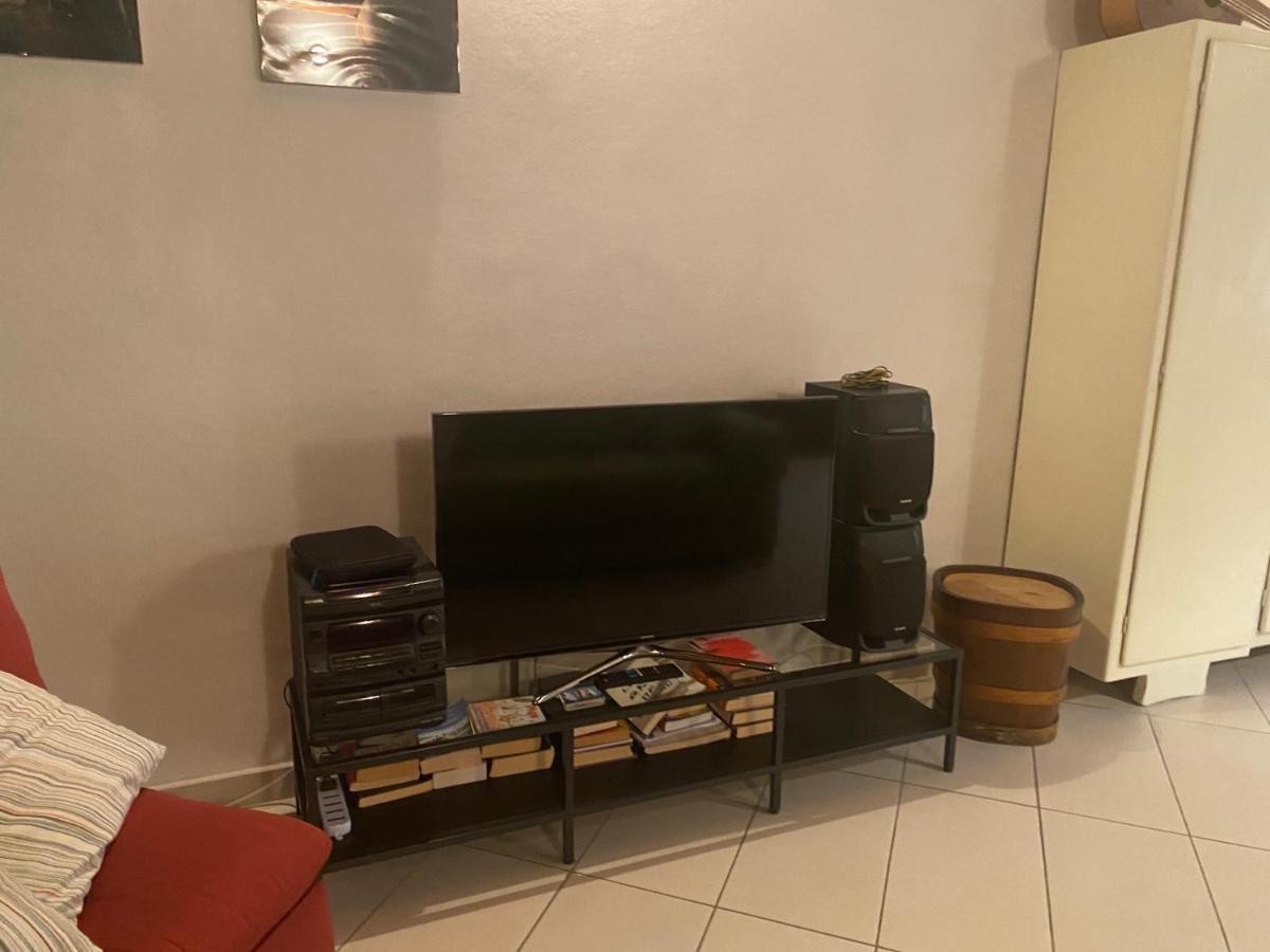 Casa Amorino Apartment ลุคคา ภายนอก รูปภาพ
